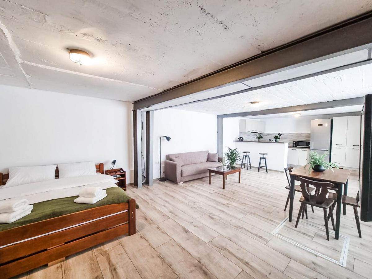 Ferienwohnung The Cozy Bunker Hermannstadt Exterior foto
